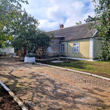 Продам дом в Великодолинском можно под бизнес