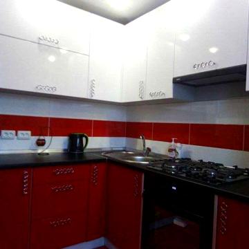 Продаж 2-кімнатної квартири з ремонтом — вул. Добровольського, 73