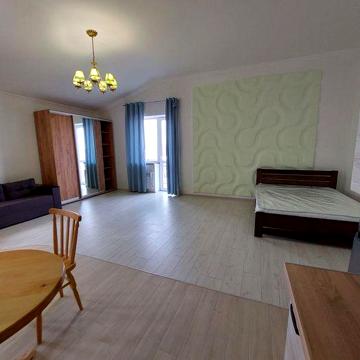Здам 1 кімнатну з паркомісцем 3 зупинки від ТЦ Євро парк.