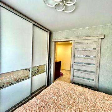 Новий ремонт, меблі, техніка, Продаж,3х кім - ліс сосни.