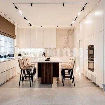 Будинок в Києві, Голосіївьский, Столичне шосе, центр