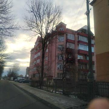 продам однокімнатну квартиру у новобудові
