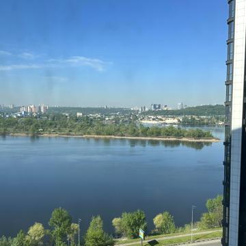 Дніпровська набережна вул., 15-Ж
