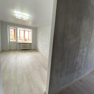 Продаєтя 2х кімнатна квартира