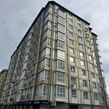 Василя Стуса вул., 38
