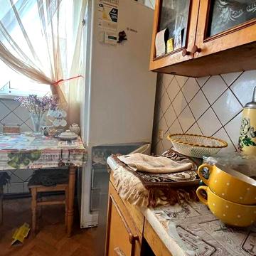 Продаж 3к Квартира Зернова вулиця