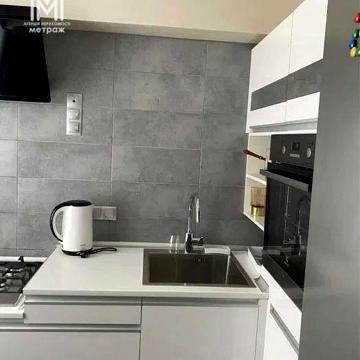 Продам 2 к.кв Павловое поле Науки 23 Августа Центр Евроремонт