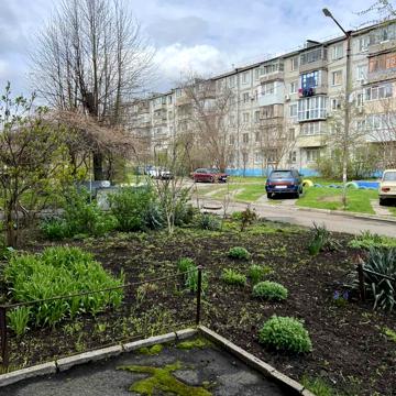 Запорізького Козацтва вул., 33