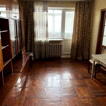 Продам 4-х ком. квартиру Чугуев(центр)