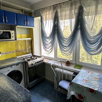 Верховної Ради бульв., 24-А