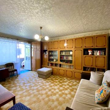 Продам 3х кімнатну квартиру в м. Покров,35й мікрорайон "чешка"