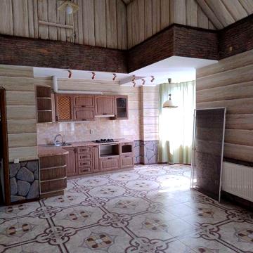 продам 2-х ком.квартиру (студия) центр