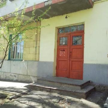 Продам 5-кімн.квартиру-коммуналку,98,6м.