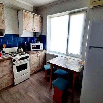 Довгострокова оренда 1к Квартира Автозаводська вулиця