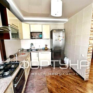 Продаж 3к Квартира Дослідна (Опитна) вулиця