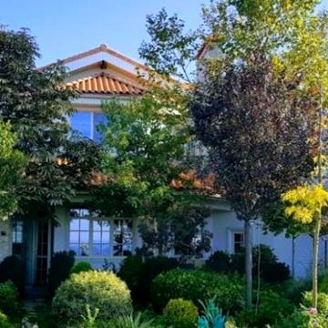 Продам дом в Тартусе 400 м.кв. 15 соток, первая линия