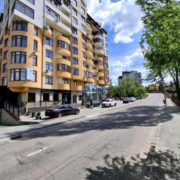 1 Кімнатна Студія В Центрі Трускавця ЖК Галицький Двір