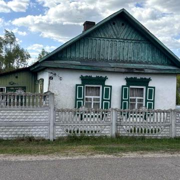 Продам будинок с.Олешня,голубі озера.торг.