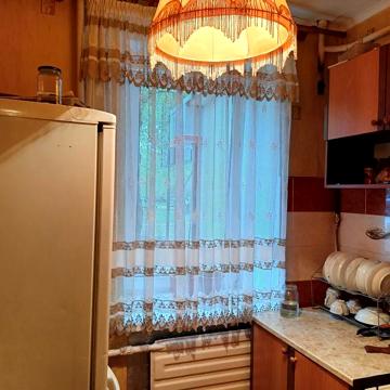 Продам 1 кімнатну квартиру по Макарова