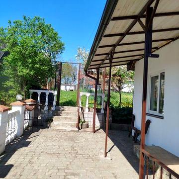 Довгострокова оренда дачного будинку