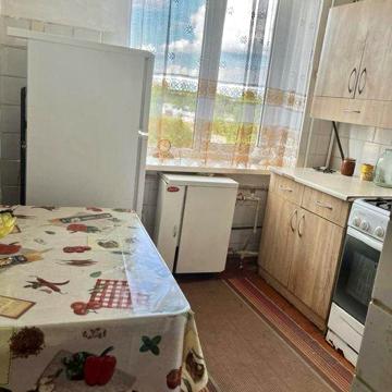 Терміново! Продам 2 - квартиру в смт Рокитне, район цукрового заводу