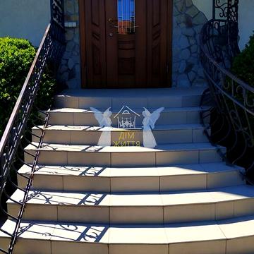 Продаж 7к Дім Студинського вулиця