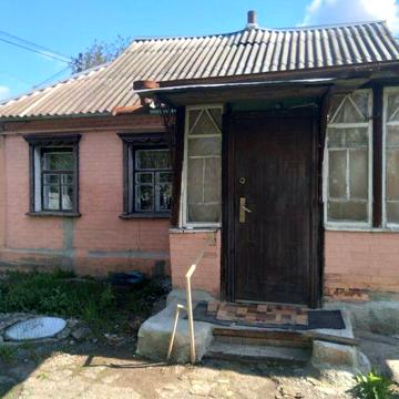Будинок, земельна ділянка