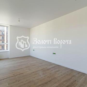 Молодіжна вул., 4