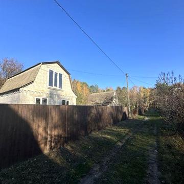 Дача біля дніпра