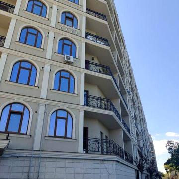 Продам квартиру- студію 29,2 кв.м. ЖК АВІНЬЙОН. Вид на море. 35000дол. ЖК АВІНЬЙОН