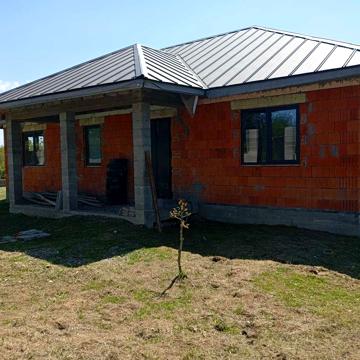 Будинок на етапі будівництва. Американка