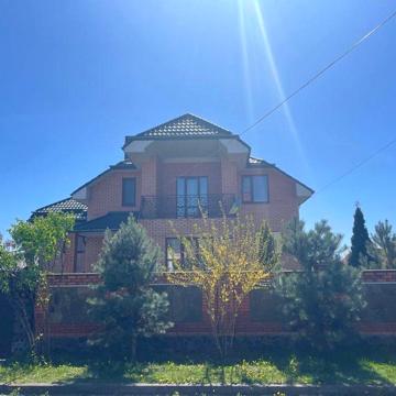Продаж будинку 271мкв на Липинському масиві (р-н Глобуса)