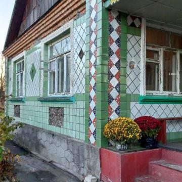 Продаємо великий будинок садибного типу (ділянки на 30 сот)