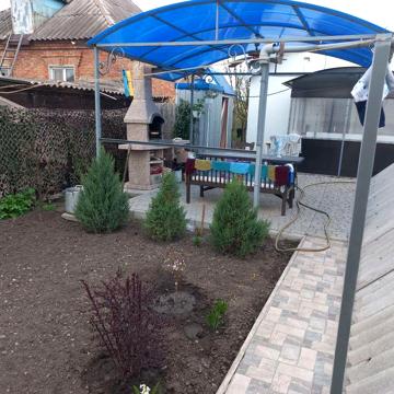 Продам 2 дома на дружбе с ремонтом,від власника