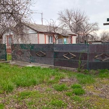 Продам дом в селе Лукаші