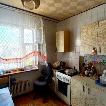 Продам 2-кімнатну квартиру на Троєщині