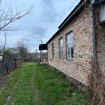 Продаю будинок біля річки Роськи