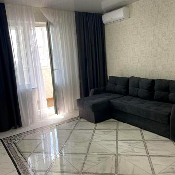 Продам квартиру в Києві метро харківська ЖК Ревуцький