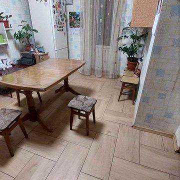 Терміново. Продам   квартиру 3 кімнати.  85 кв.м. вул. Тургенева.