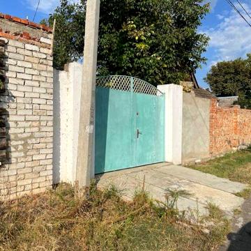 Дім на вулиці Захарія Чепіги біля річки на Казарского