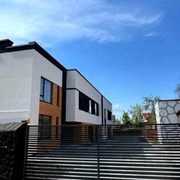Продаж Готового Таунхауса з гаражем 130 м2 поряд з центром!!!
