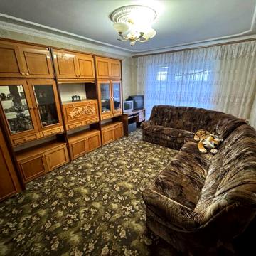 Продам квартиру 3-х кімнатну