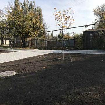 Здам частину будинку !