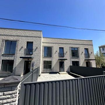 В продажі Таунхаус
