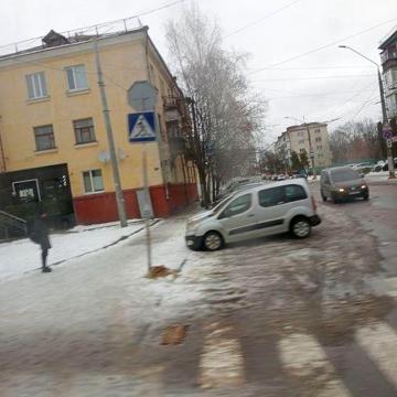 Продам  трьох кімнатну квартиру центер Покровська ЖК ОСББ