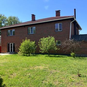Заміський будинок біля річки  Ворскла