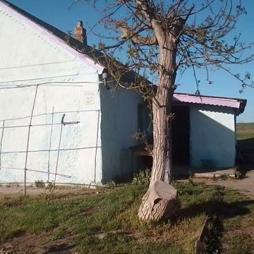 Продаж будинку у селі