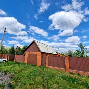 Капітальний будинок село Орлівщина.
