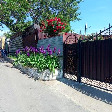 Продам будинок в центрі міста