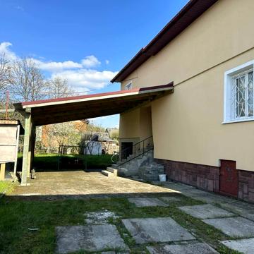 Червоної Калини вул., 25